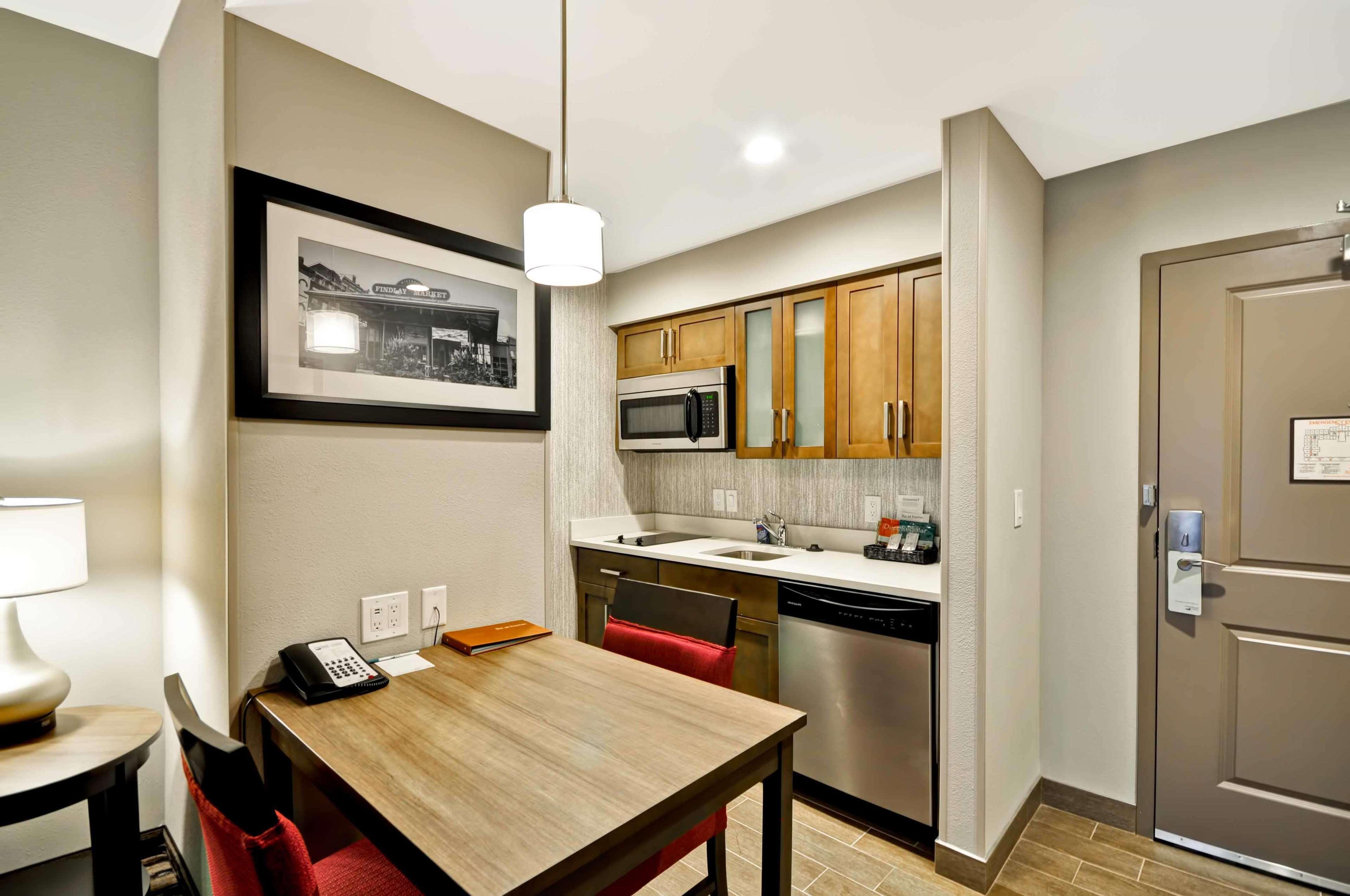 Homewood Suites By Hilton Cincinnati/Вест-Честер Екстер'єр фото